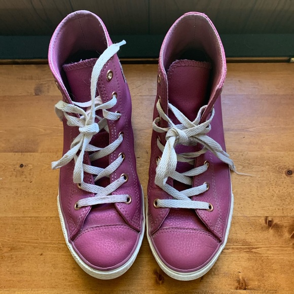 Converse AllStar Girlssize5 leather hi-top sneaker - Picture 2 of 8